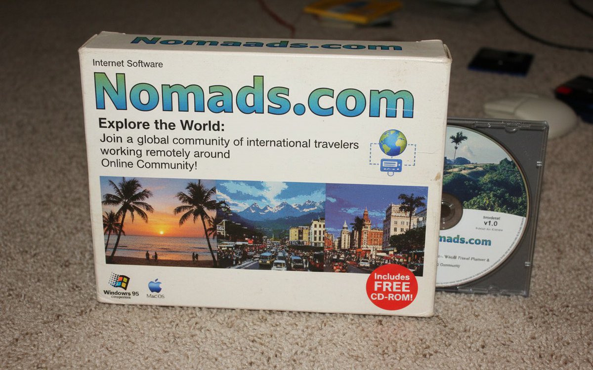 复古 Nomads.com 互联网软件盒与 CD-ROM